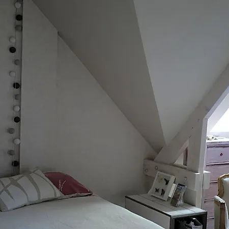 Un Oasis De Quietude Belle 22m2 Bed & Breakfast 4*